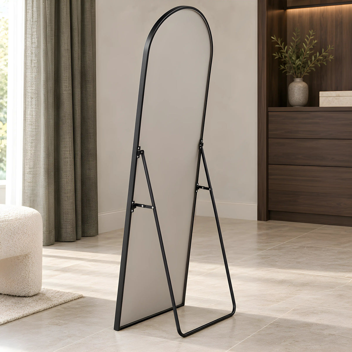 Built-In Support Stand